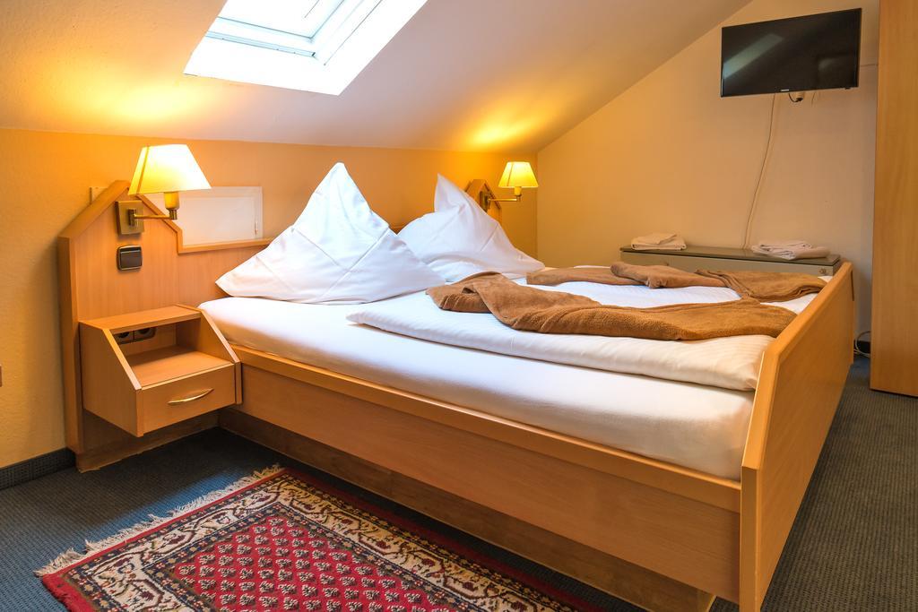 Hotel Zum Lieben Augustin 2*